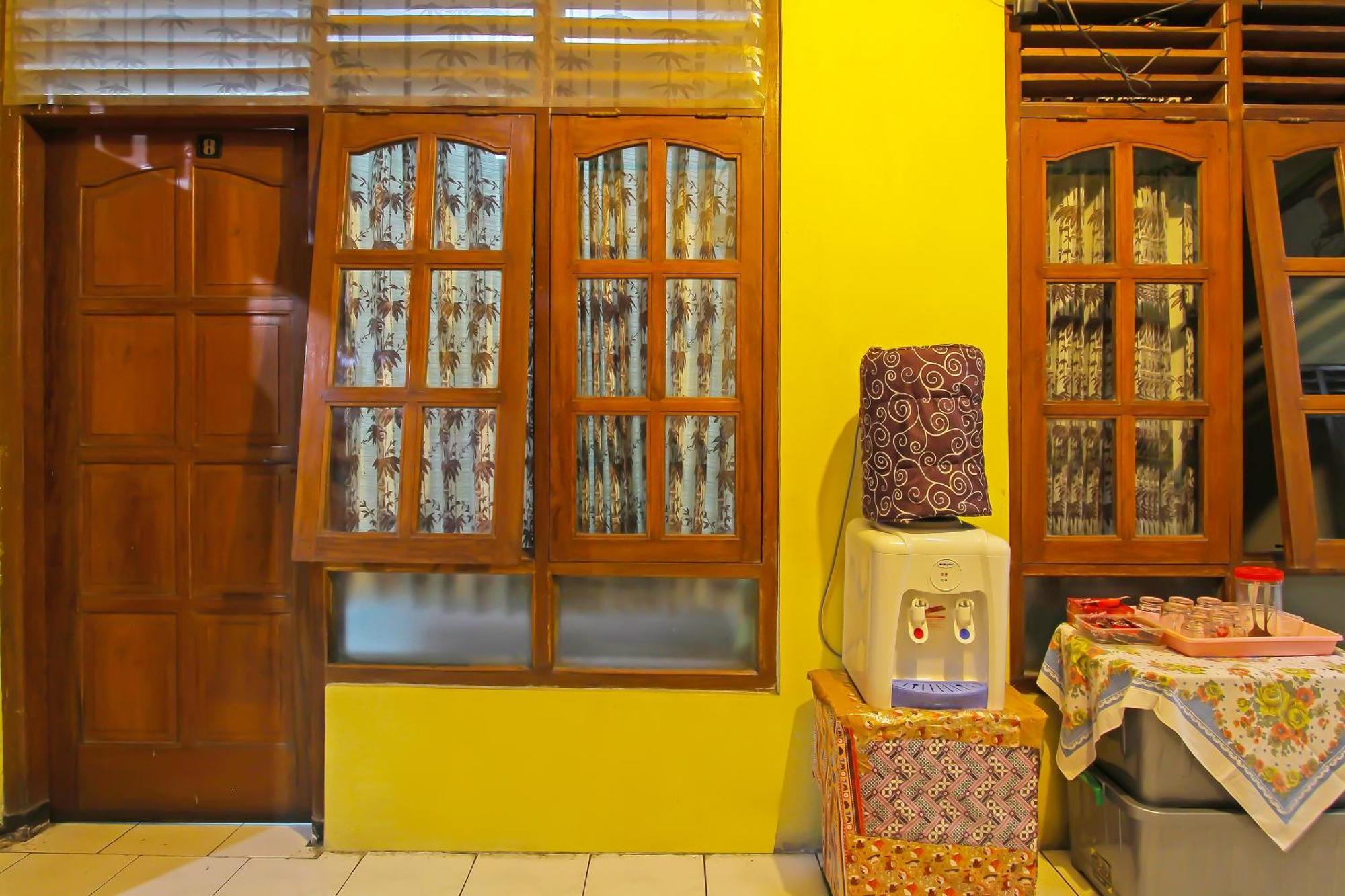 Spot On 91911 Rejeki Homestay Syariah Malioboro Yogyakarta Eksteriør bilde